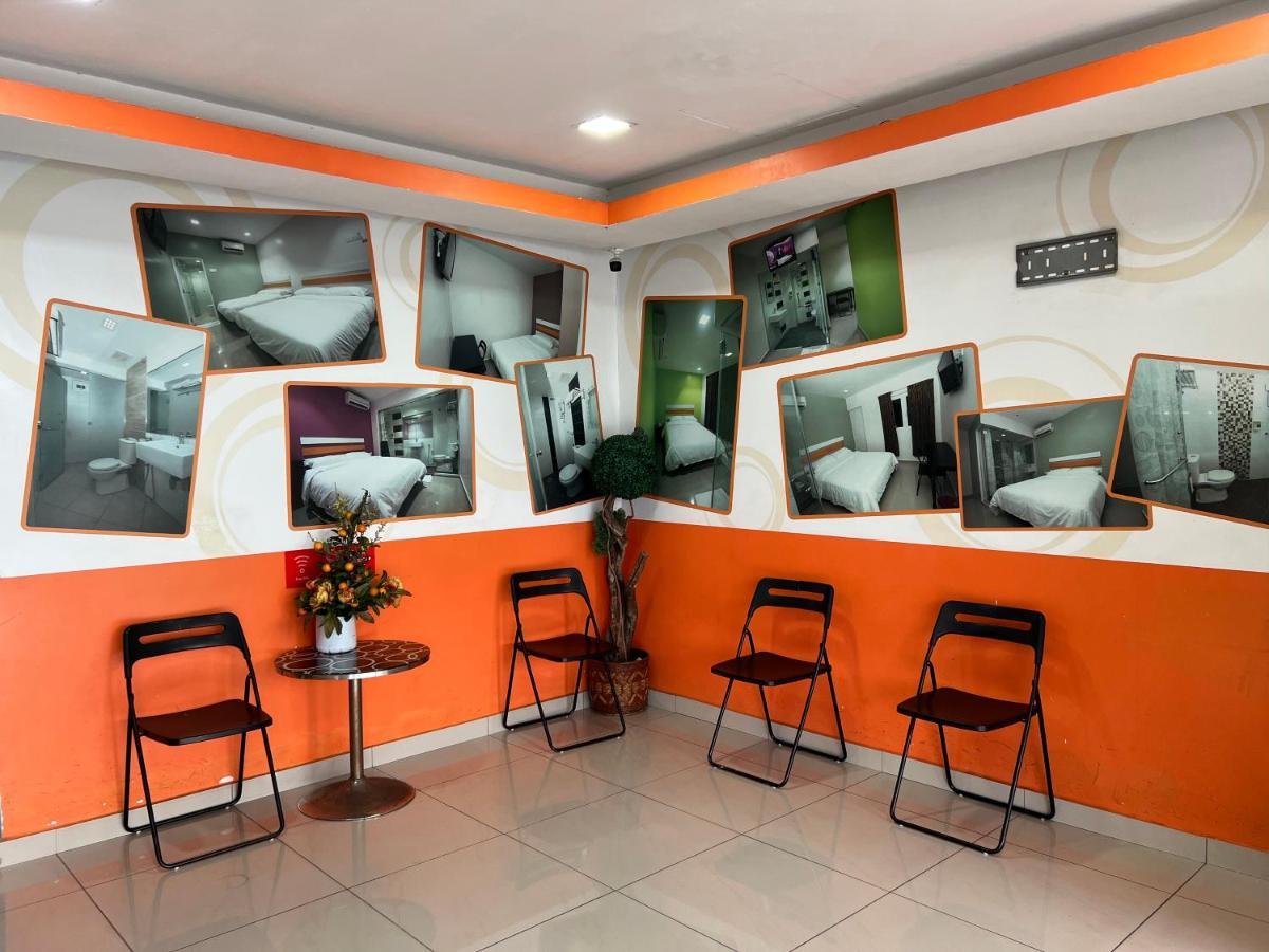 Red Orange Hotel Klang - 5 Min To Klang Town Екстер'єр фото
