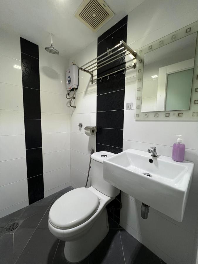 Red Orange Hotel Klang - 5 Min To Klang Town Екстер'єр фото