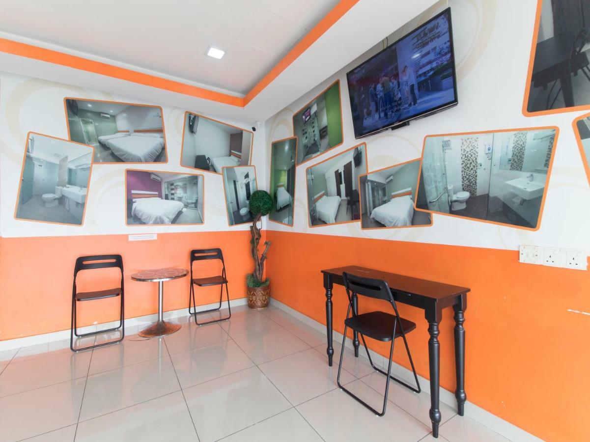 Red Orange Hotel Klang - 5 Min To Klang Town Екстер'єр фото