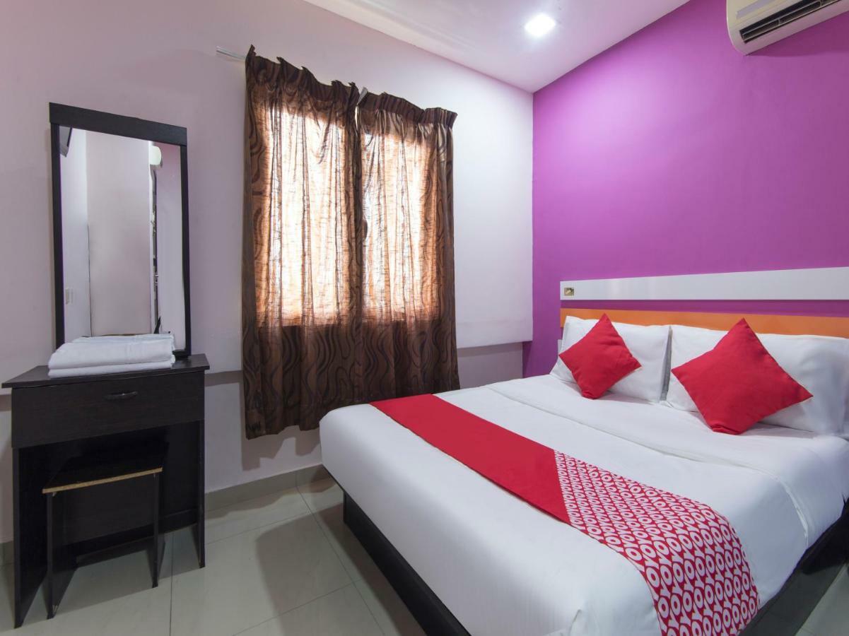 Red Orange Hotel Klang - 5 Min To Klang Town Екстер'єр фото