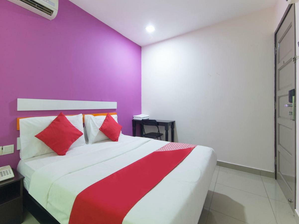 Red Orange Hotel Klang - 5 Min To Klang Town Екстер'єр фото